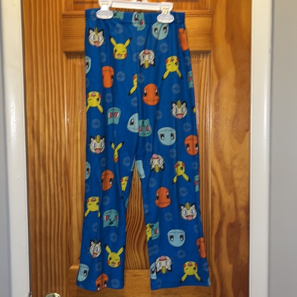 Boys size 8 Pokémon long sleeve pajama set - Picture 2 of 9